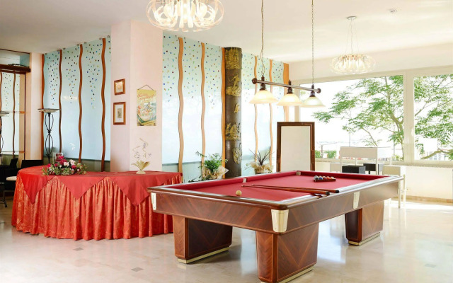 Hotel Caesar