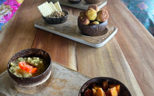 Jungle bar Resto & Cottages