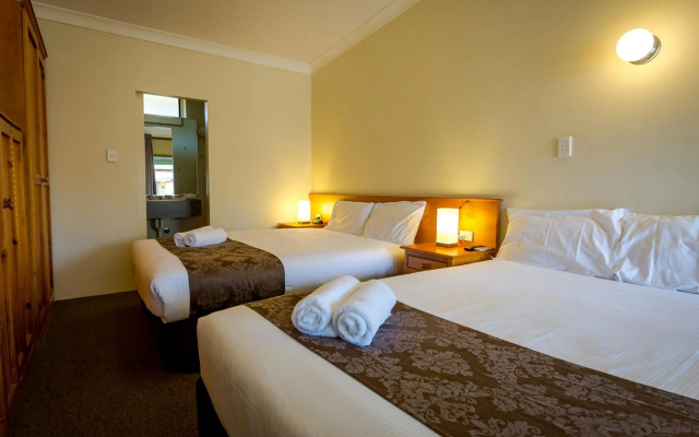 Abcot Inn