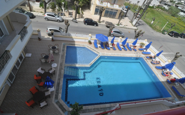 Erato Studios & Apartments