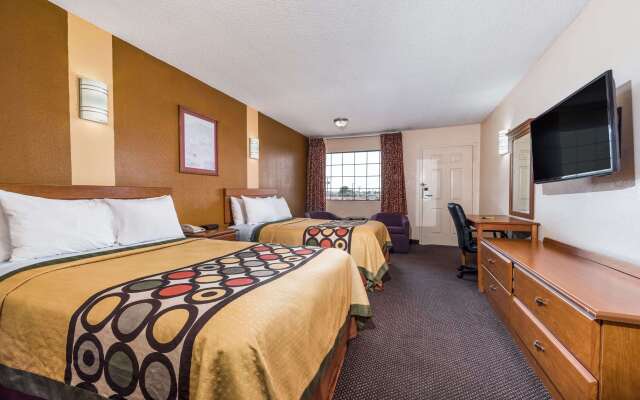 Super 8 by Wyndham Waco/Mall area TX