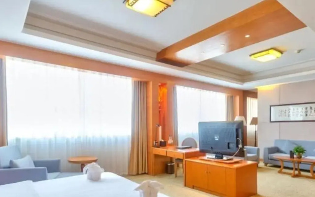 Bolt Hotel