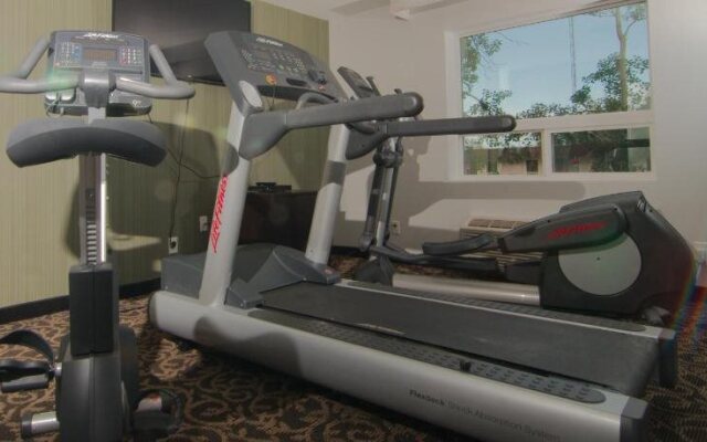 Paradise Inn and Suites - Redwater