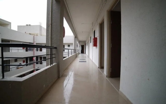 Bhakti Sankul by OYO Rooms