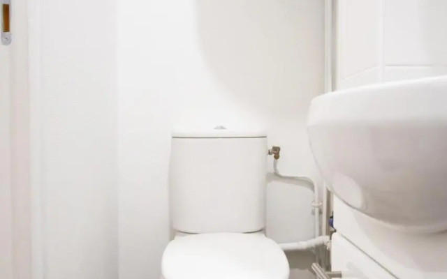 Beautiful bright studio near Montparnasse