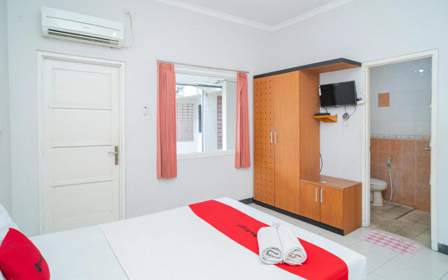 RedDoorz near Rumah Sakit Baptis Kediri