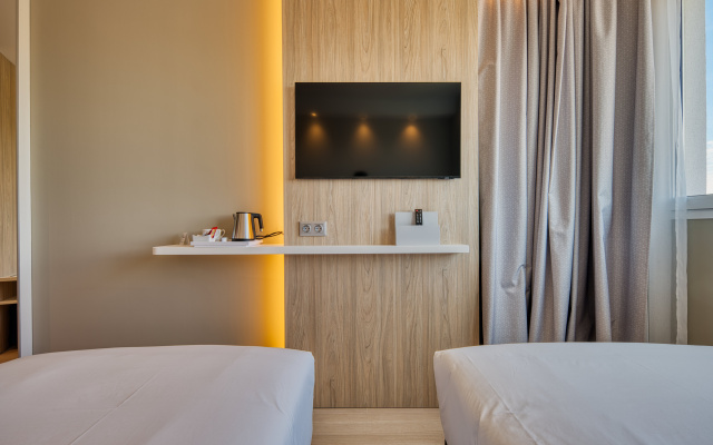 Holiday Inn Express Madrid Airport by IHG - Image 6