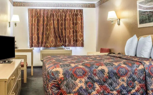 Quality Inn Winslow I-40