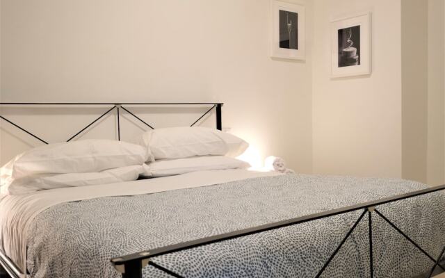 Wine Apartments Florence Verdicchio