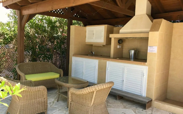 Villa Panorama - Stunning views in villa with hot tub, pool, garden