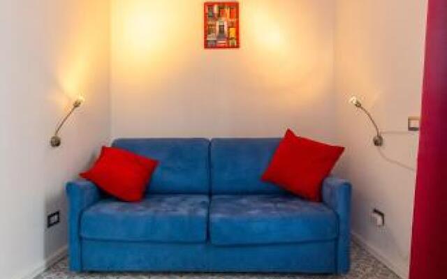 La Pazziella Flat