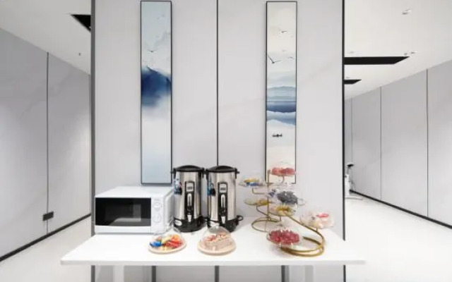 Kaimeilai Hotel (Shenzhen Futian Shangmeilin Subway Station Store)