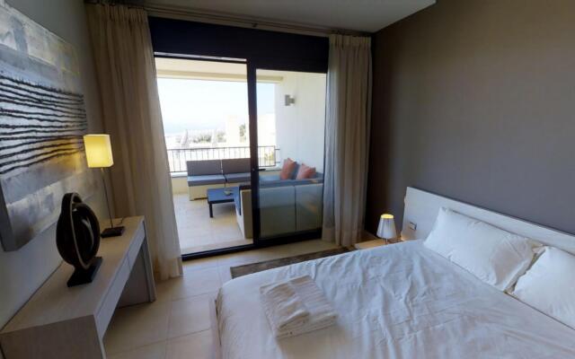 8671 - Luxurious Apartment With Spa Area