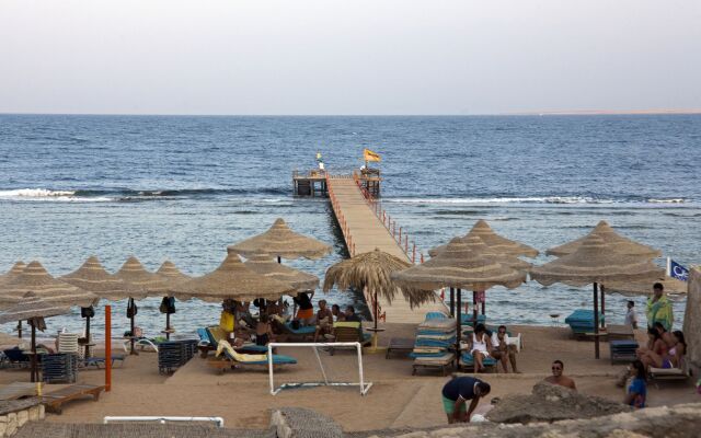 Tamra Beach Resort