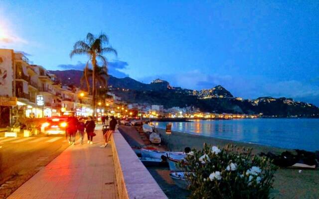 Apartment with One Bedroom in Giardini Naxos , with Wonderful Sea View And Furnished Terrace - 50 M From the Beach