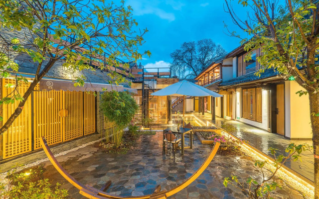 Dengfeng Qingjing Courtyard Hotel