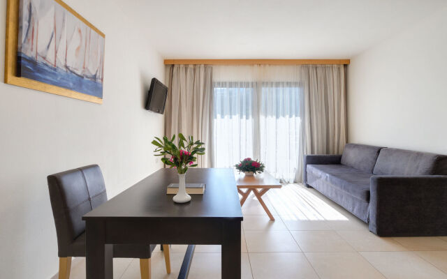 Ariadne Beach - Adults Only