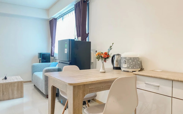 Homey And Spacious 2Br At Meikarta Apartment