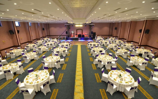 Azka Restaurant