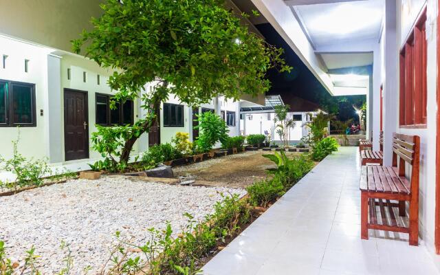 SPOT ON 2318 Citra Palm Residence