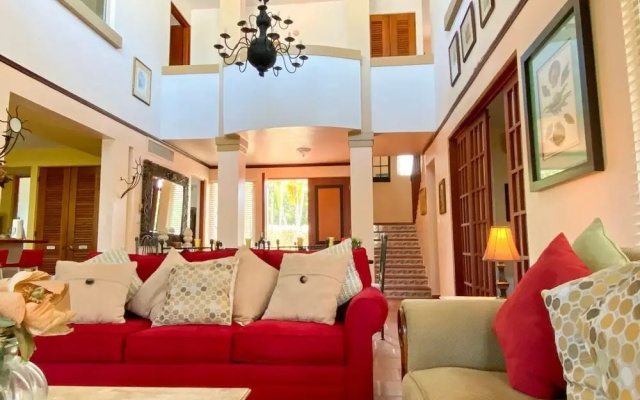 Villa De Palma - Oceanfront Community w Generator