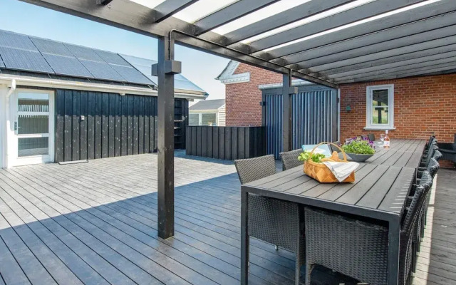 20 Person Holiday Home in Ringkobing