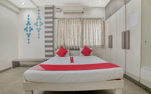 OYO 3607 Apartment Gachibowli