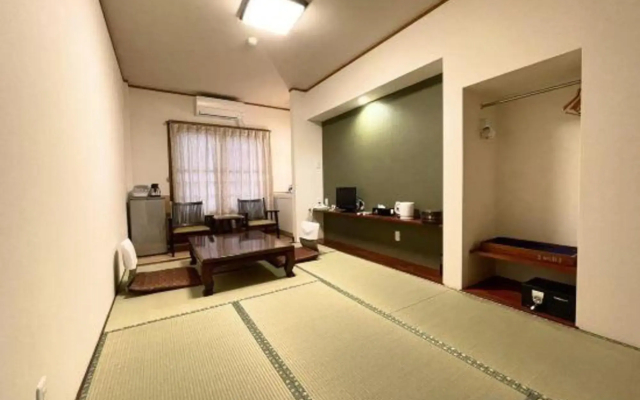 Hotel Ayutei