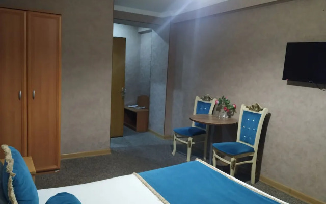 Gallery Boutique Hotel