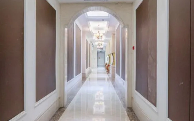 Shishi Laiya Fortune Hotel (Quanzhou South Railway Station)
