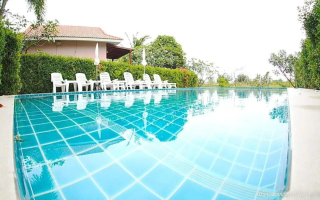 Phetnamneung Resort