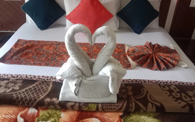 Montrose 11 Boutique