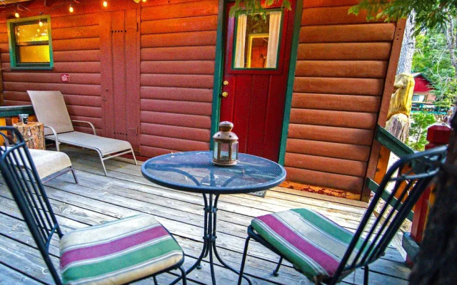 Arrowhead Pine Rose Cabins