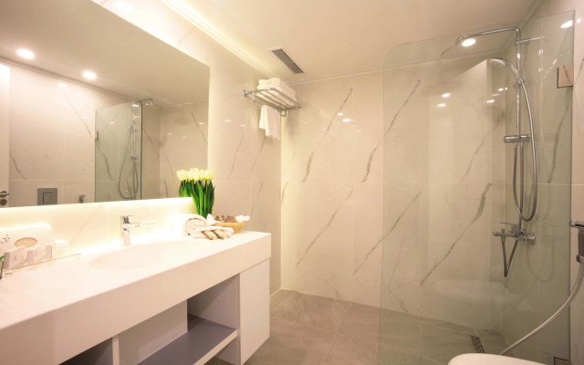 Riviera Hotel Beirut