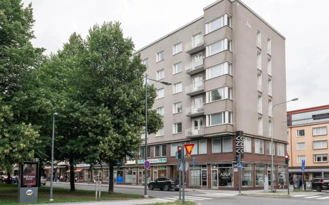 Perheasunto keskustassa