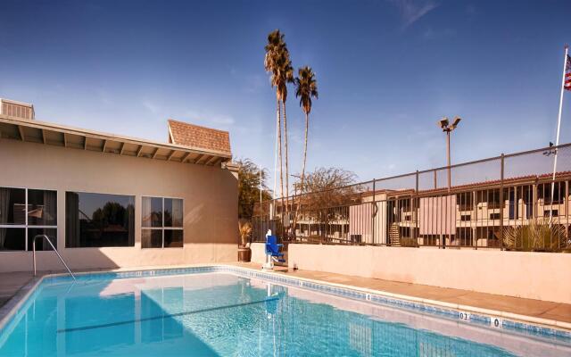 Best Western Desert Villa Inn