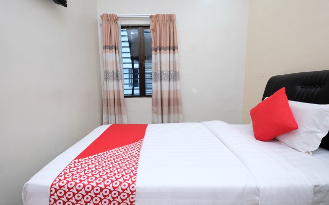 OYO 714 Arina Hotel – Guest Rooms – Kajang