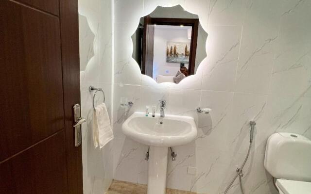 Almasarat Tower Sea View برج المسارات اطلالة بحرية