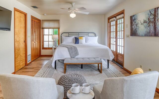 62 Hypolita Carriage House