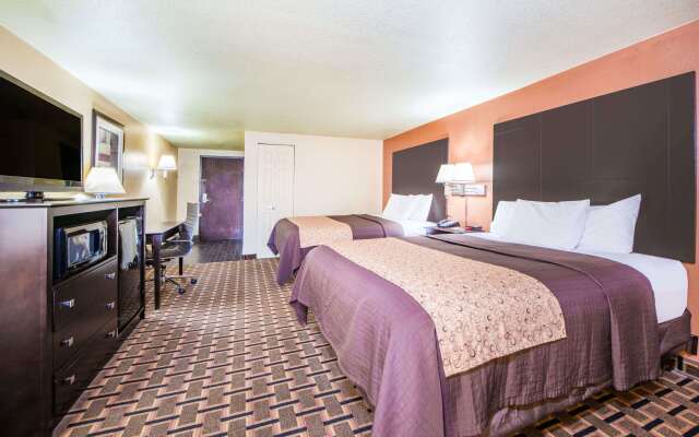 Days Inn by Wyndham Joplin