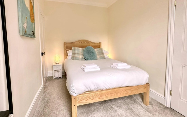 Moss Green - Close to the city centre