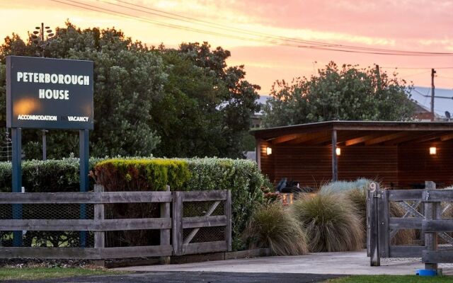 Peterborough House & Motel