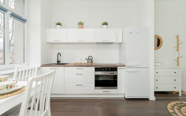 Cozy Apartment in Poznań by Renters