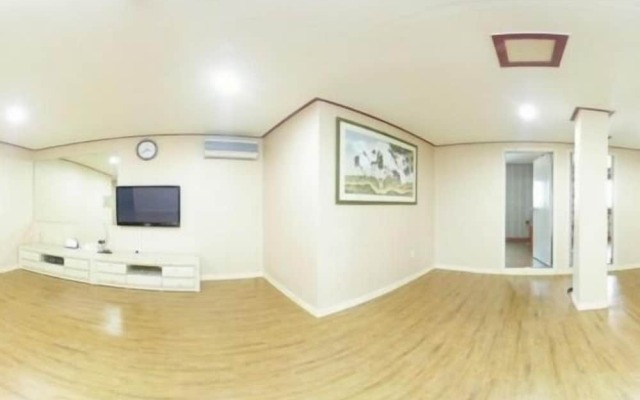 Songnisan Grand Hotel & Condo