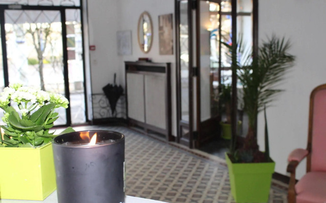 Enzo Hotels Contrexéville