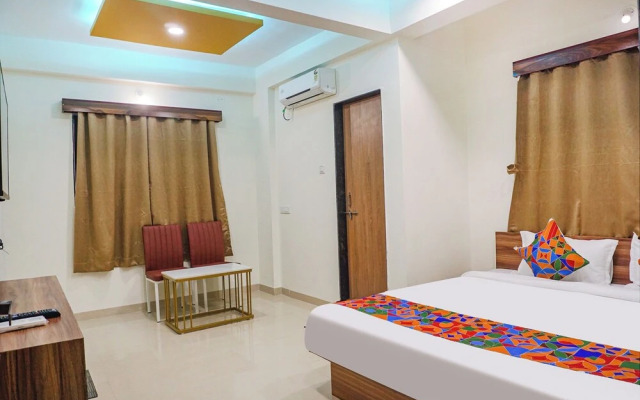 Fabhotel The Mantra inn - Nr world trade center