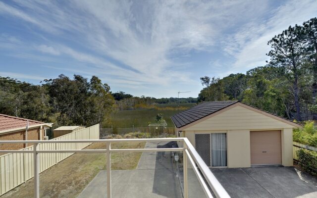 The Breakers, 16A Government Road