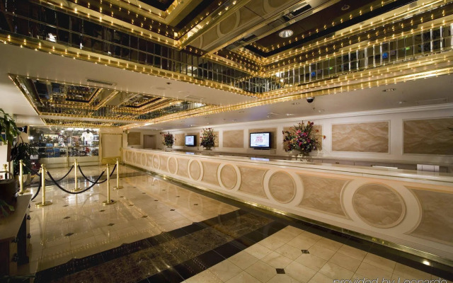 Four Queens Hotel and Casino