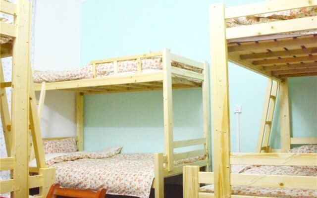 98 Climbing Hostel