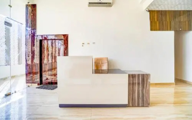 Hotel Royal Villa by OYO Rooms